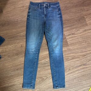 Universal Thread Women's Highest Rise denim Blue Skinny Jeans